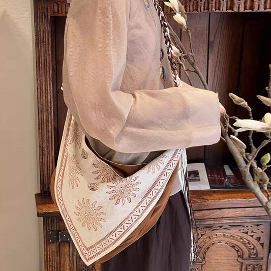 Tassel Linen Rope Woven Vacation Large Capacity Design Women's Messenger Bag