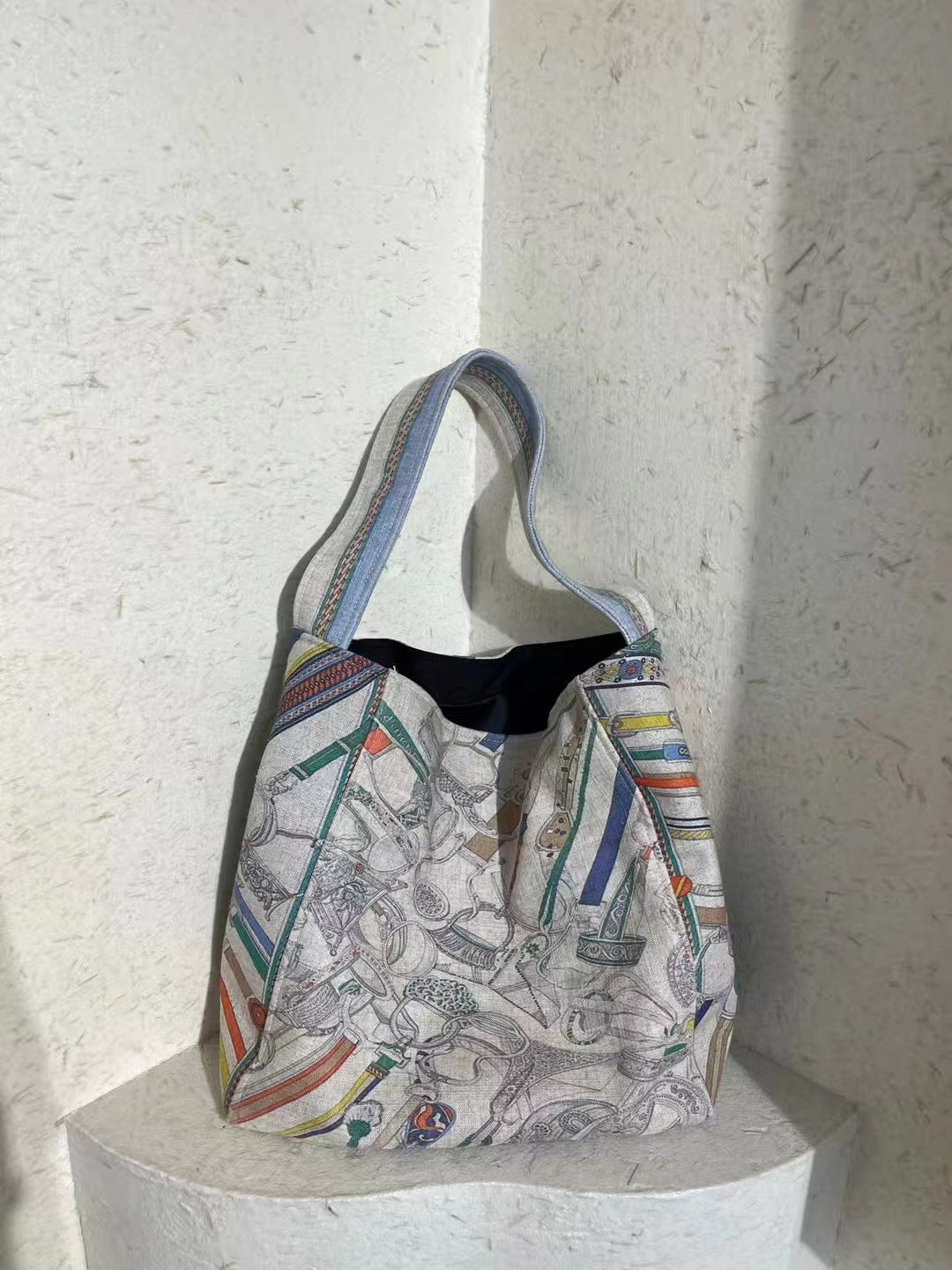 Women's Design Totem Large Capacity Cotton Linen Women's Shoulder Bag