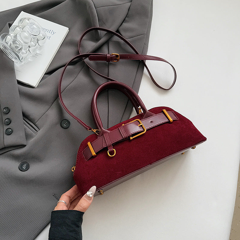 Women's Retro Portable Commuter Summer Fashion Underarm Simple Large Shoulder Bags