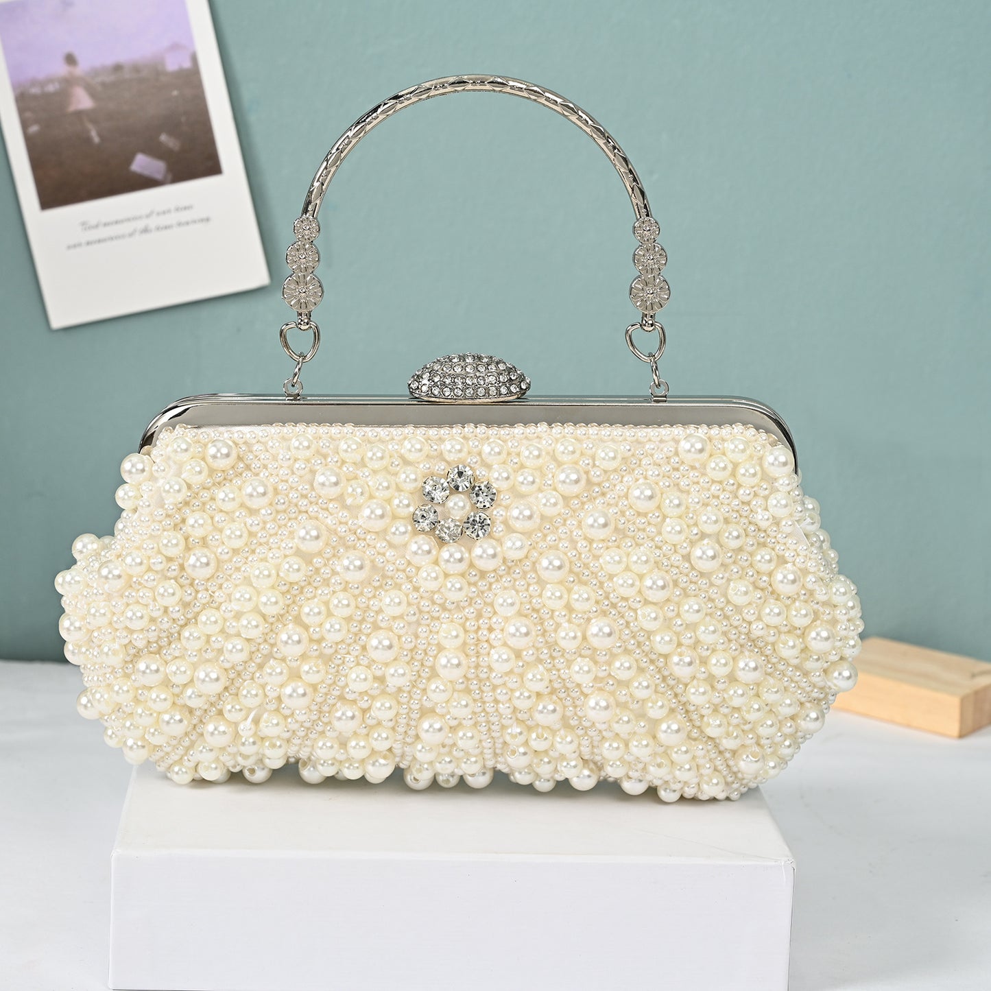 Women's Retro Elegant Pearl Clutch Banquet Commuting Fashion Dinner Bag