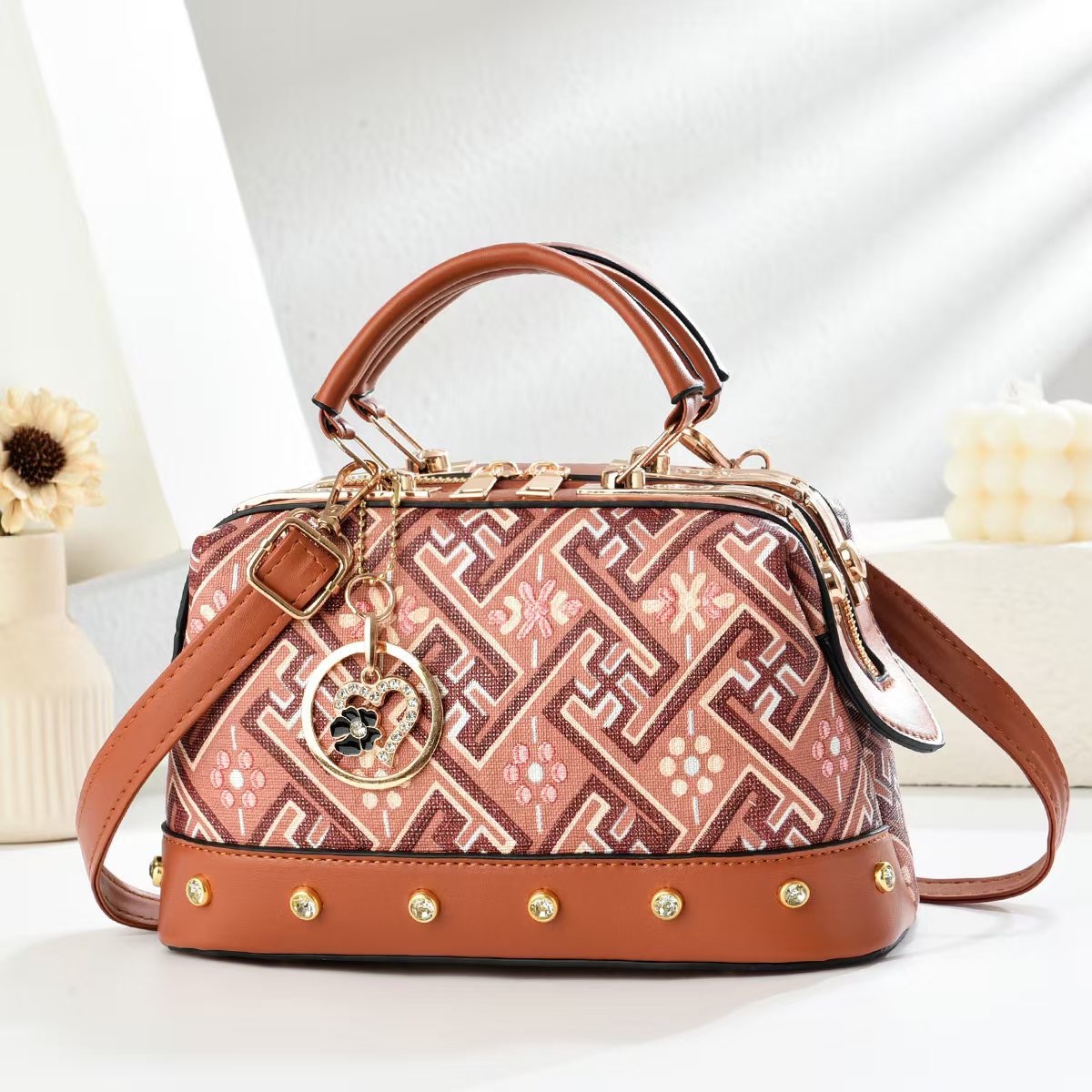 Women's Fashion Large Capacity Elegant Versatile Simple Women's Handbag