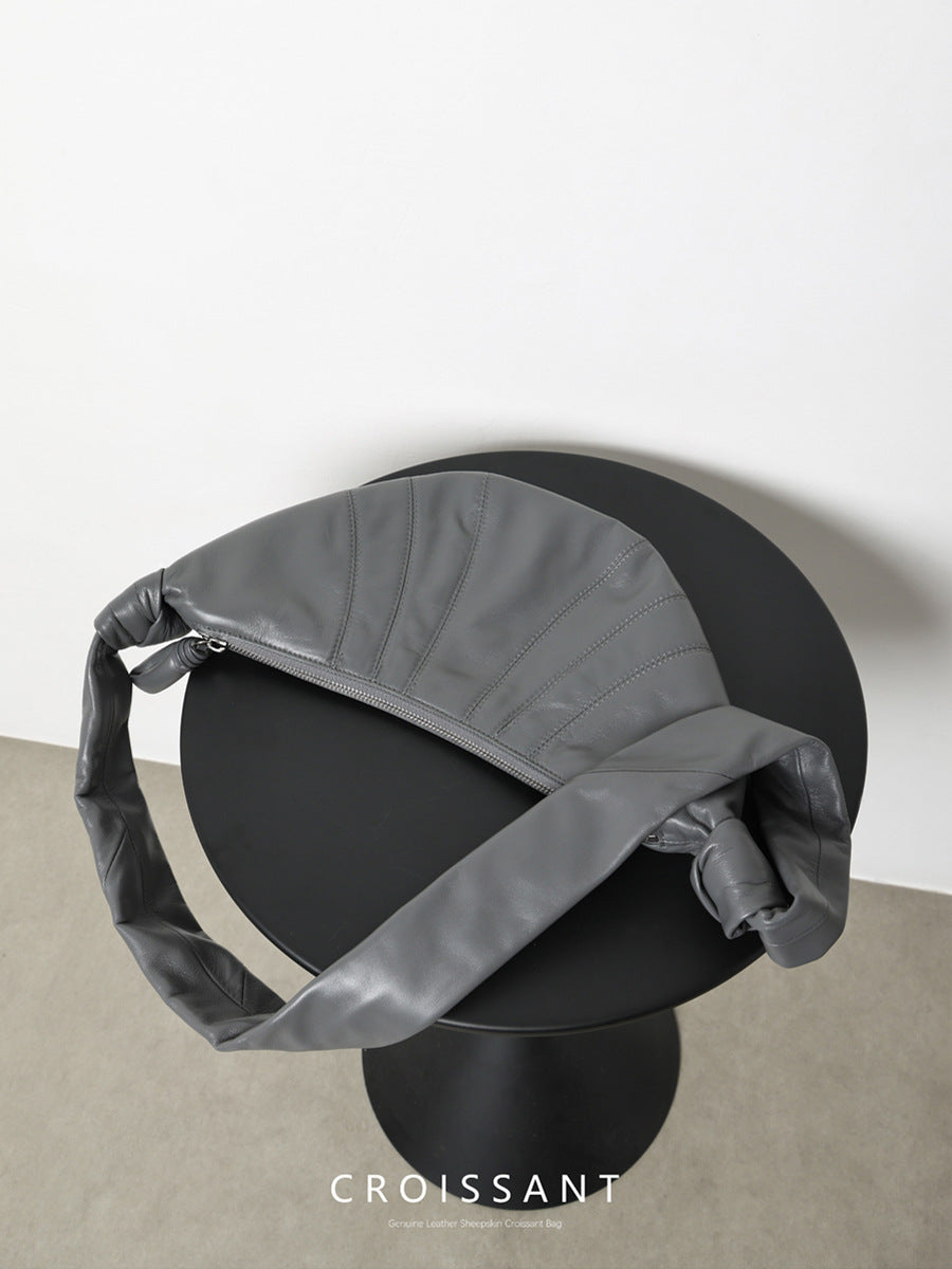 Women's Structure Niche Can Be Praised Croissant Sheepskin Bags
