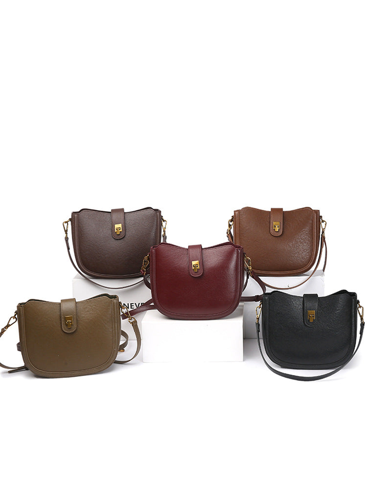 Women's Temperament Trend Cowhide Saddle Fashion Commuter Women's Messenger Bag