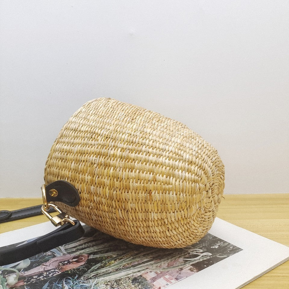 French Yellow Grass Handmade Woven Seaside Vacation Women's Messenger Bag