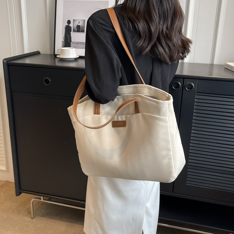 Charming Women's Cloth Canvas Underarm Daily Bags