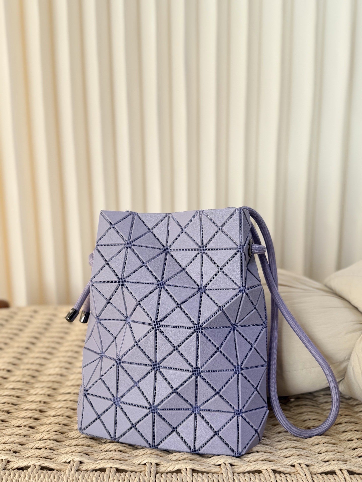 Women's Drawstring Double Stitching Glossy Diamond Plaid Women's Shoulder Bag