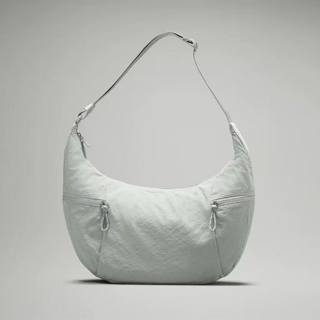 Pretty Graceful Croissant Large Capacity Underarm Bags