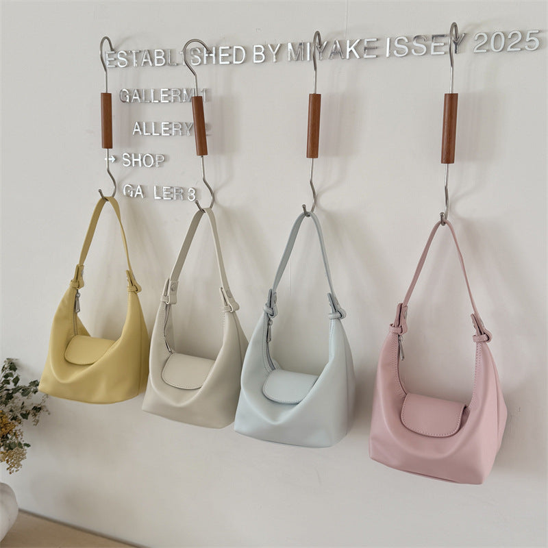 Sweet Large Capacity Underarm Niche Commuter Women's Shoulder Bag