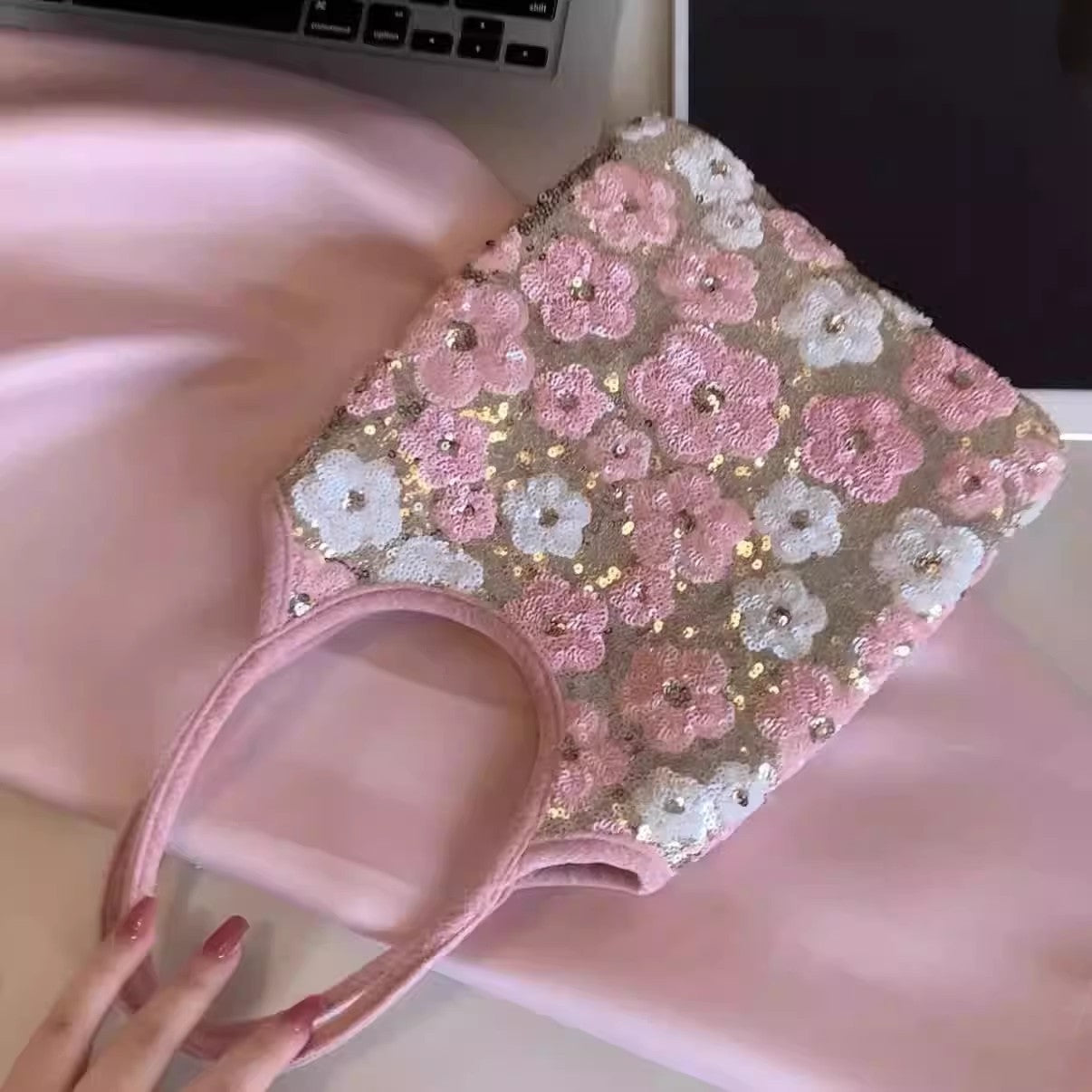 Women's Pink Embroidered Sequins Flower Gentle Sweet Bags