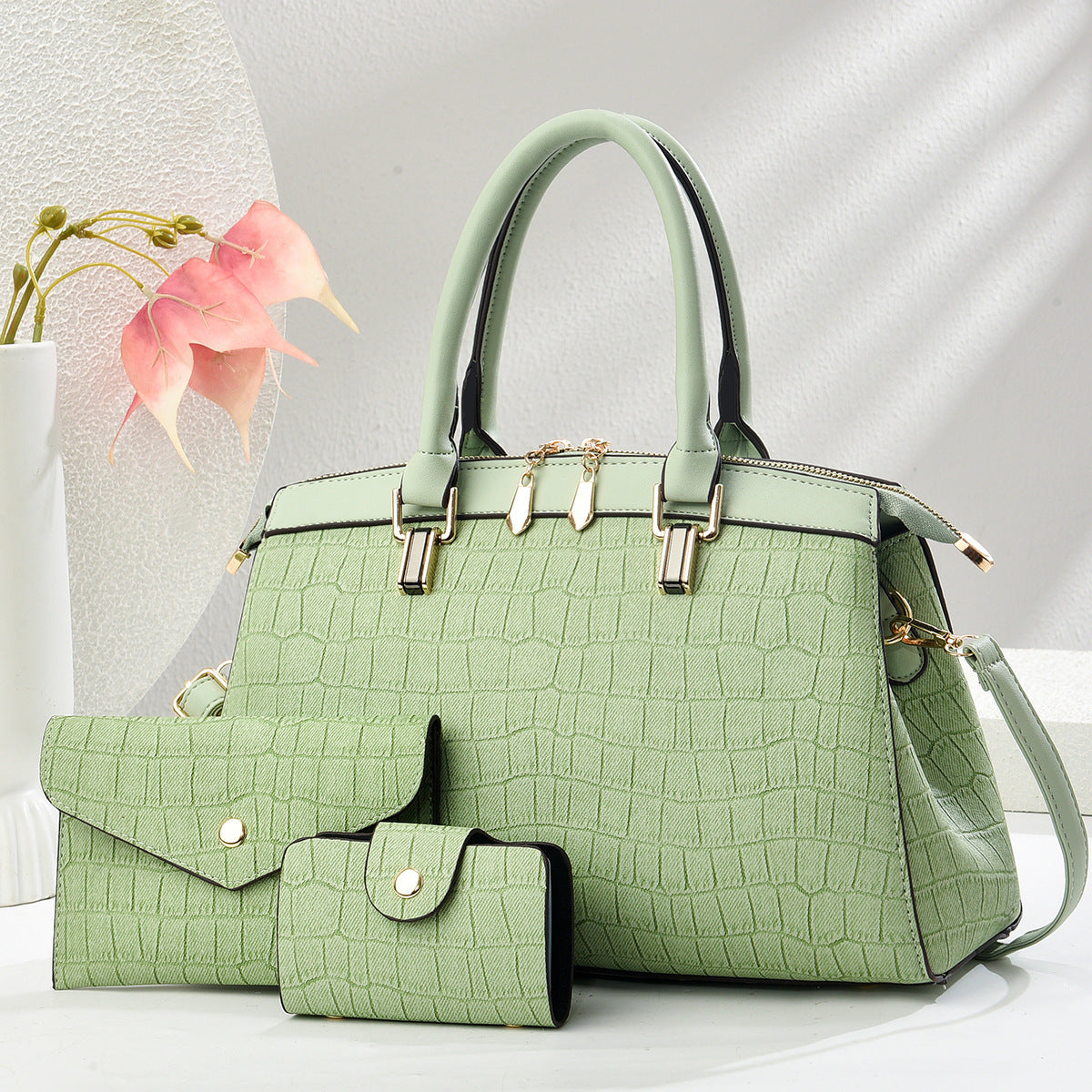 Pretty Women's Three-piece Large Capacity Zipper Bags