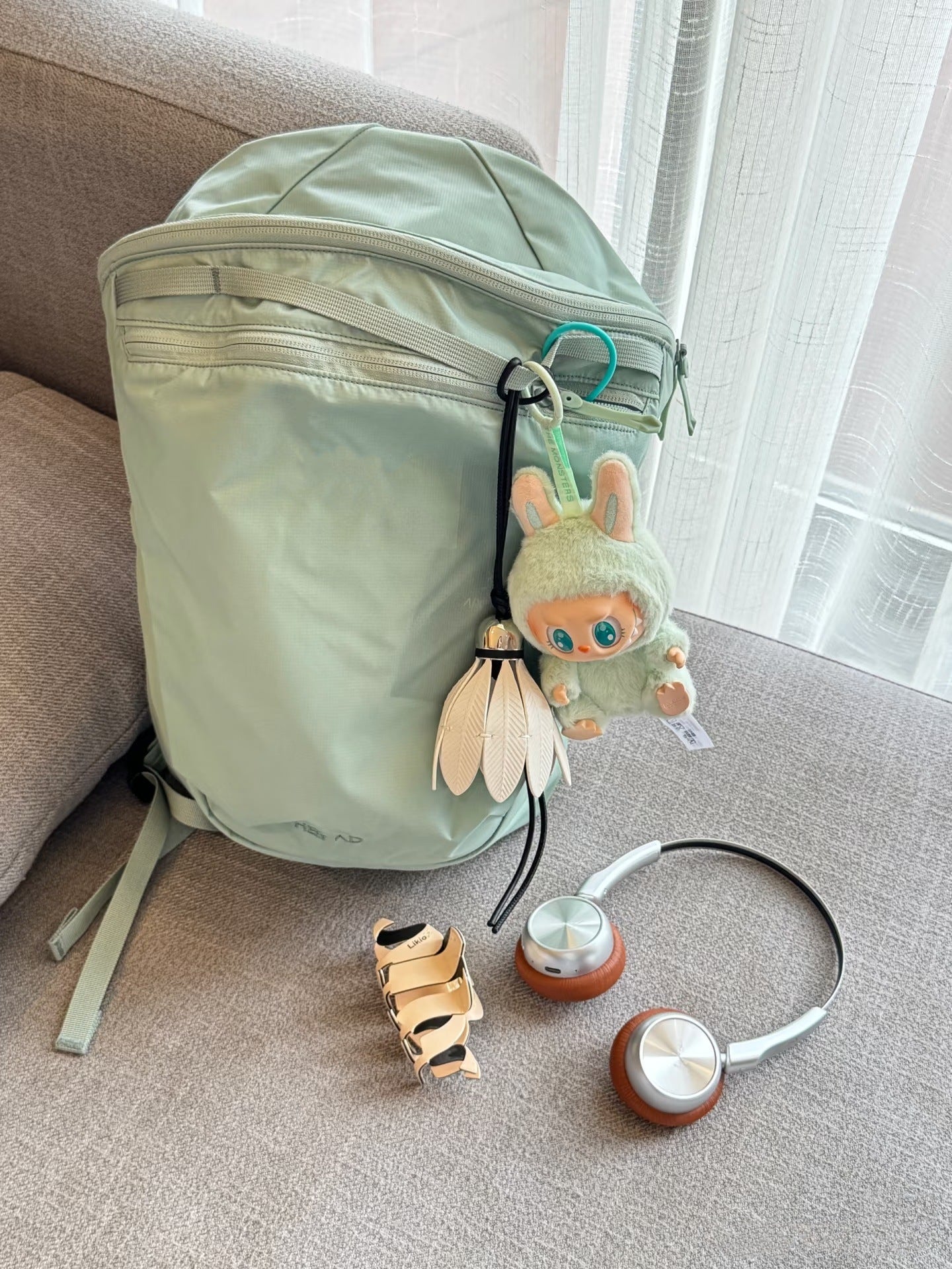 Fashion Chicken Skeleton Waterproof Embroidered Lightweight Leisure Backpack