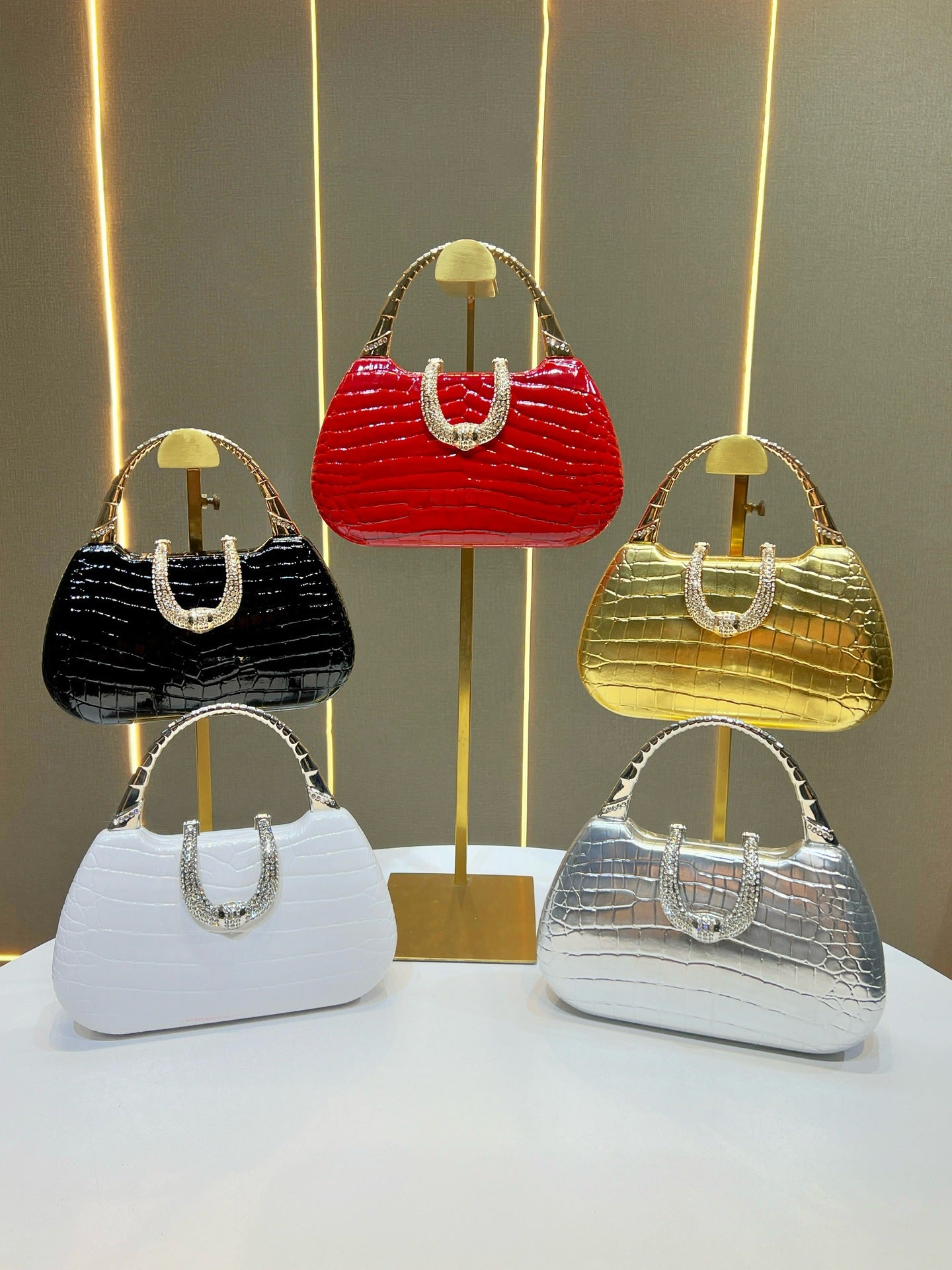 New High-grade Versatile Fashion Simple Rhinestone Dinner Bag