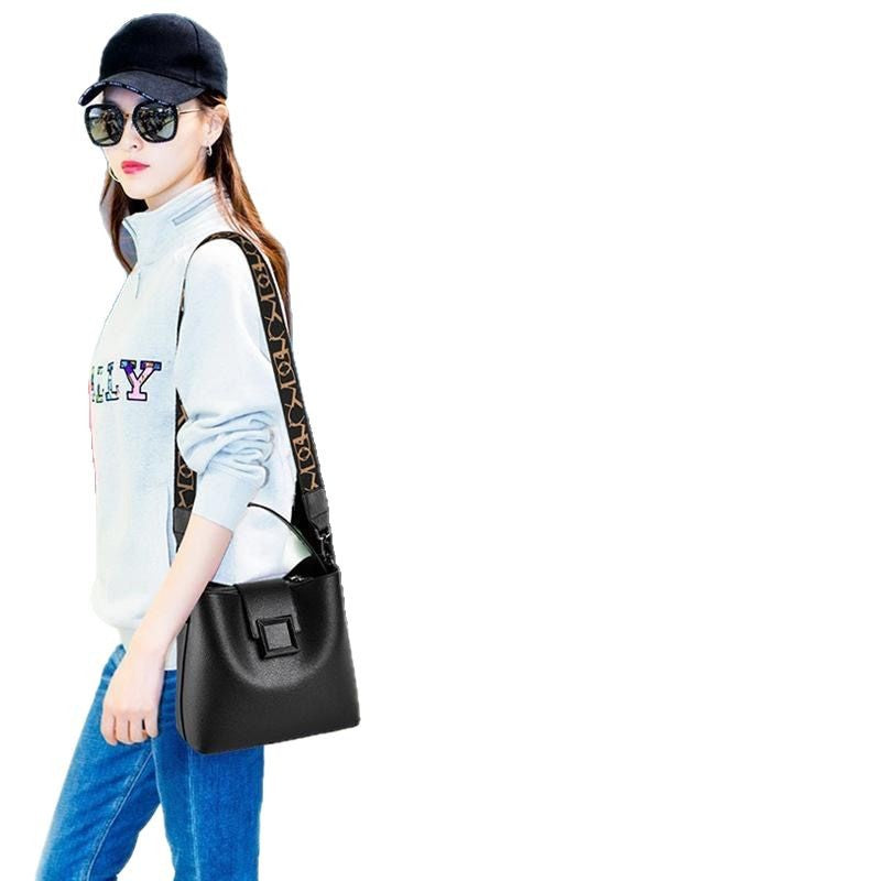 Creative Women's Fashion Portable Western Style Bags