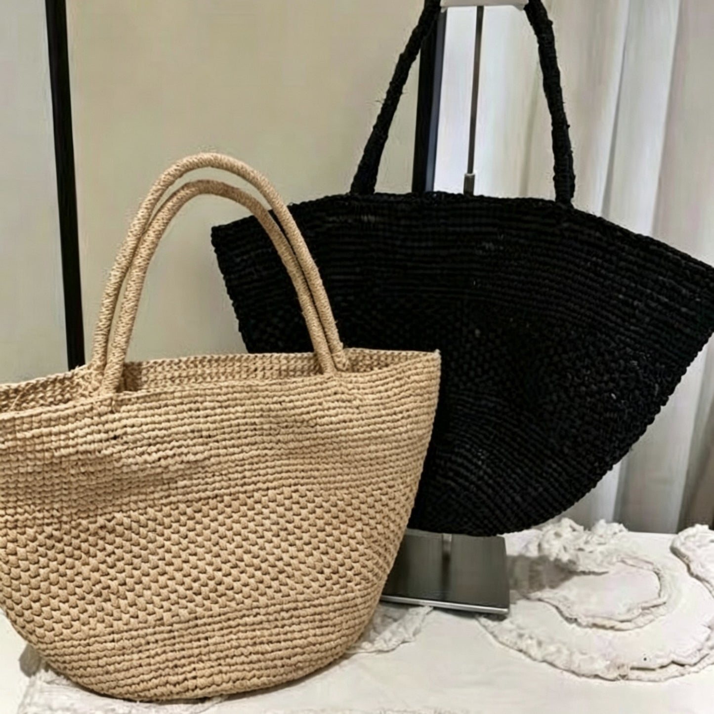 Women's Raffia Hand Crocheting Straw French Vacation Women's Shoulder Bag