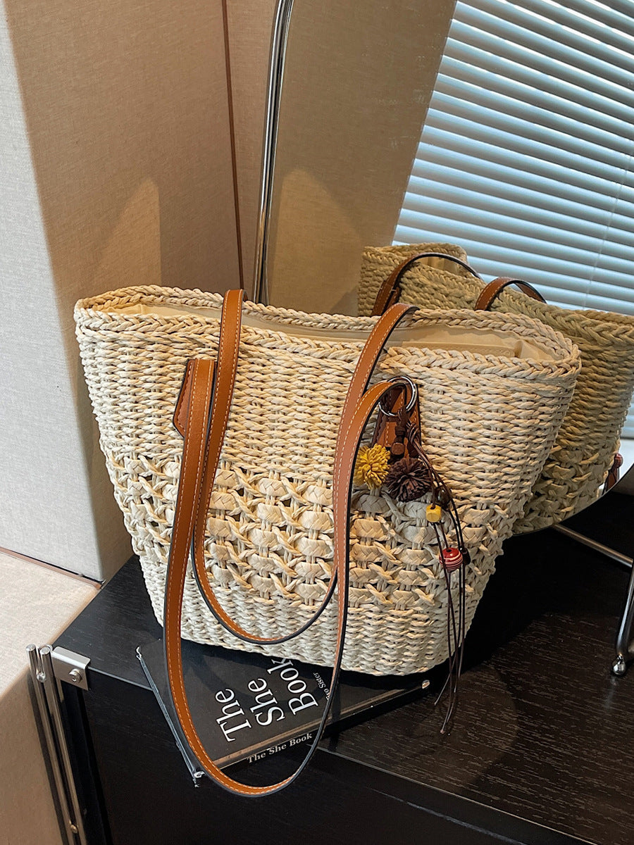 Women's Large Capacity Straw Summer Weaving Vegetable Basket Commuter Seaside Women's Shoulder Bag