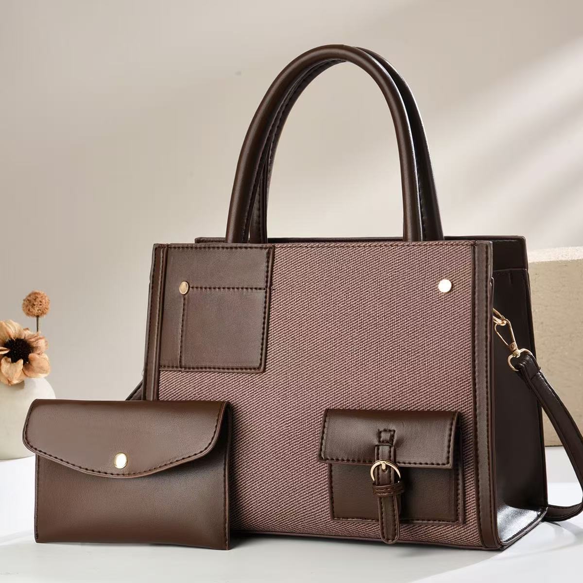 Women's High-grade Stitching Fresh Single Fashion Large Capacity Out Women's Messenger Bag