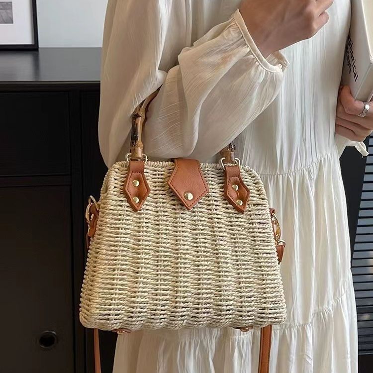 Women's Pastoral Style Straw Woven Summer Retro Portable Bamboo Handle