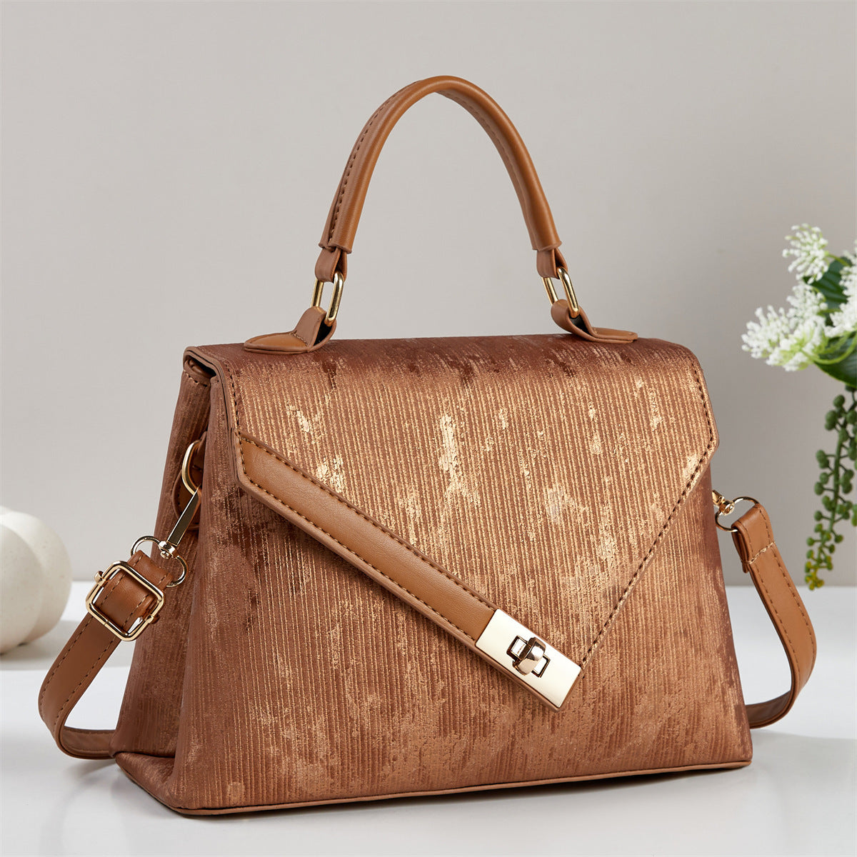 Women's Simple High Sense Fashion Western Style Handbags