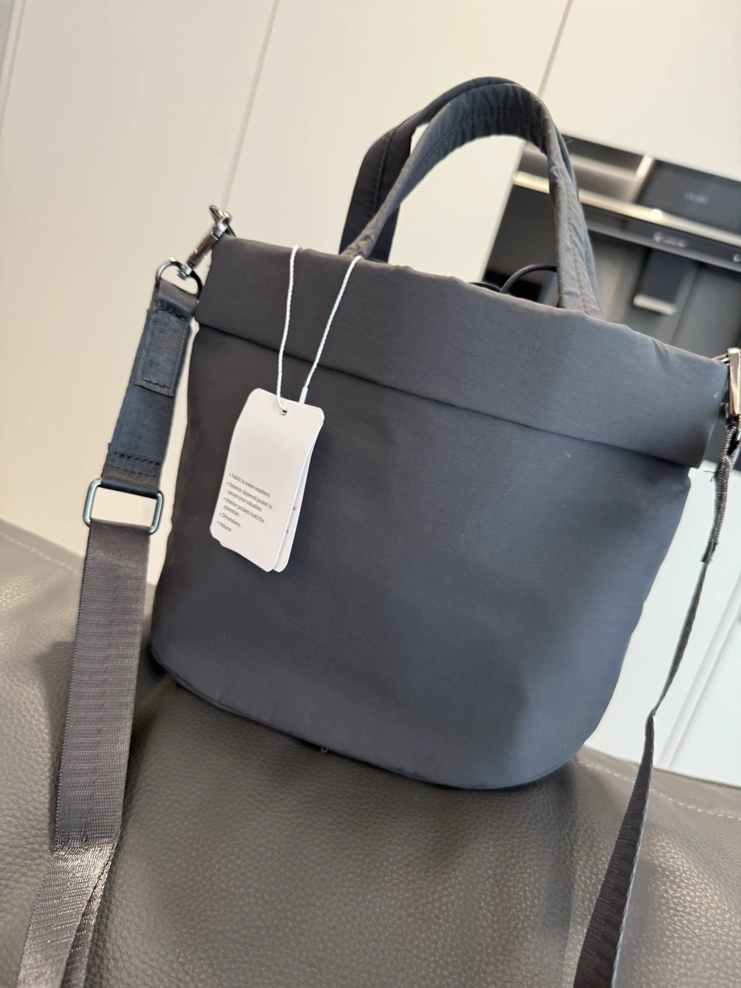 Versatile Classic Style Lightweight Simple Commute Small Square Bag