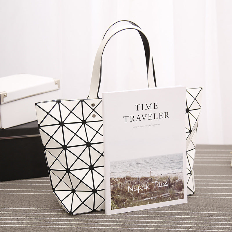 Women's Fashion Simple Single Rhombus Variety Geometric Women's Shoulder Bag