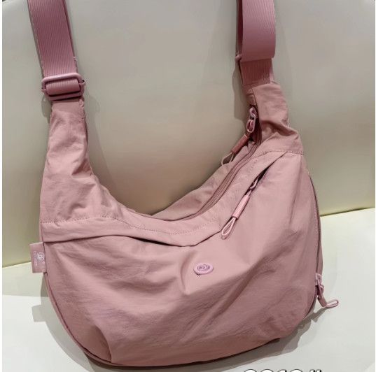 Puff Simple Large Dumpling Capacity Lightweight Waterproof Women's Messenger Bag