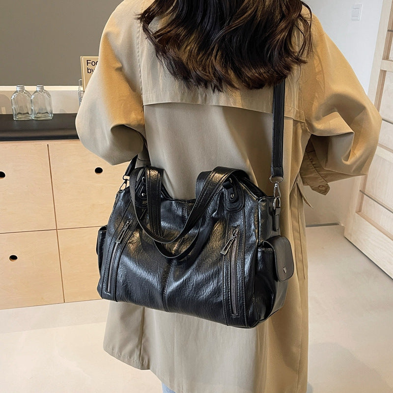 Women's Large Capacity High-grade Underarm Design Commuter Women's Shoulder Bag