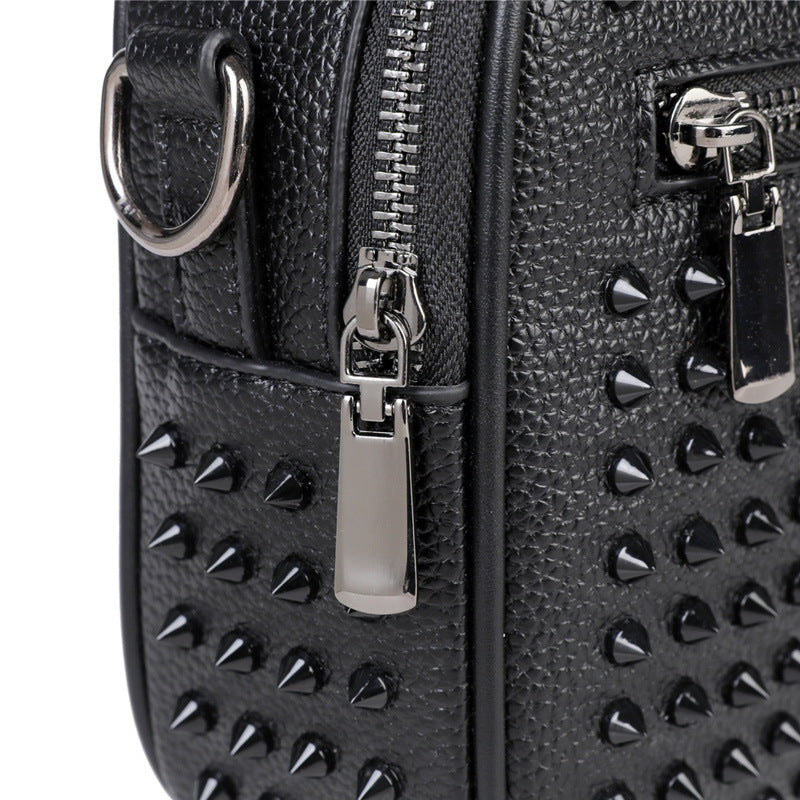 Punk Rivet Fashion Large Capacity Storage Shoulder Bags