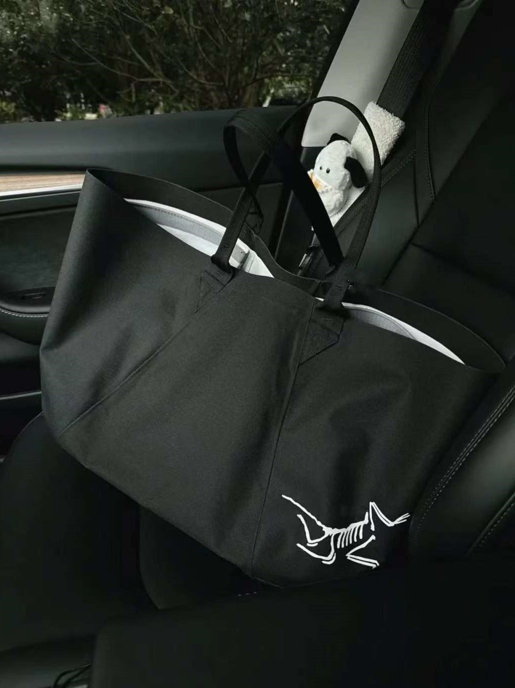 Skeleton Large Capacity Shopping Lightweight Waterproof Hard-wearing Dumpling Shape Tote Bag