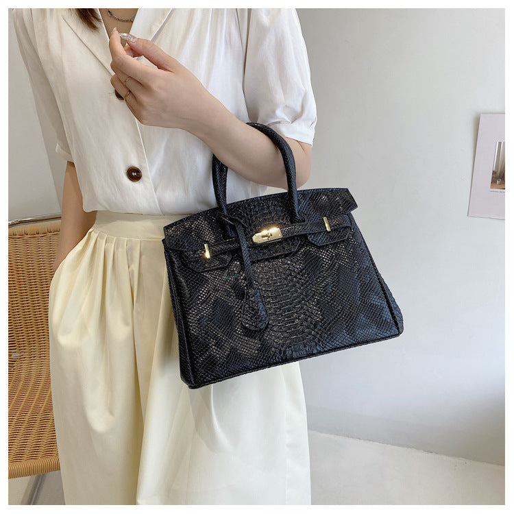 Women's Affordable Luxury Fashion High-grade Underarm Large Capacity Women's Shoulder Bag