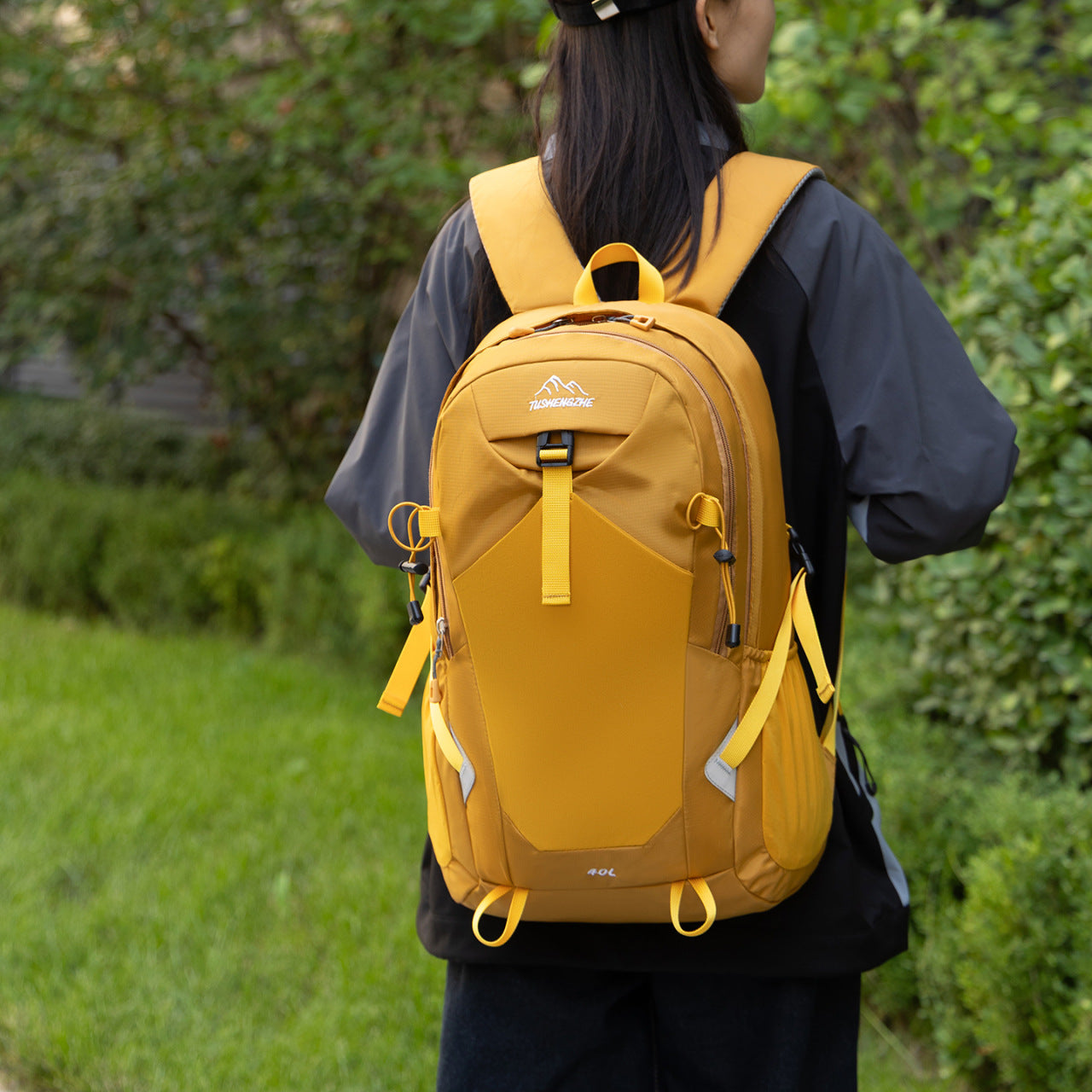 Lightweight Waterproof Camping Breathable Burden Alleviation Mountain Climbing, Hiking Bag