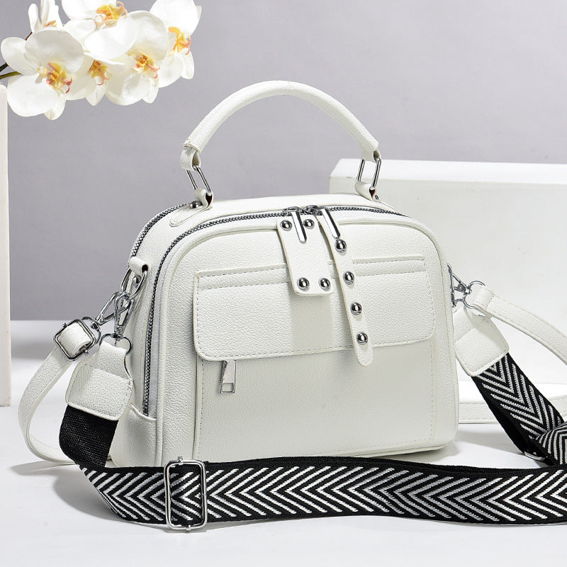 Women's Stylish Texture Portable Simple Large Capacity Women's Messenger Bag