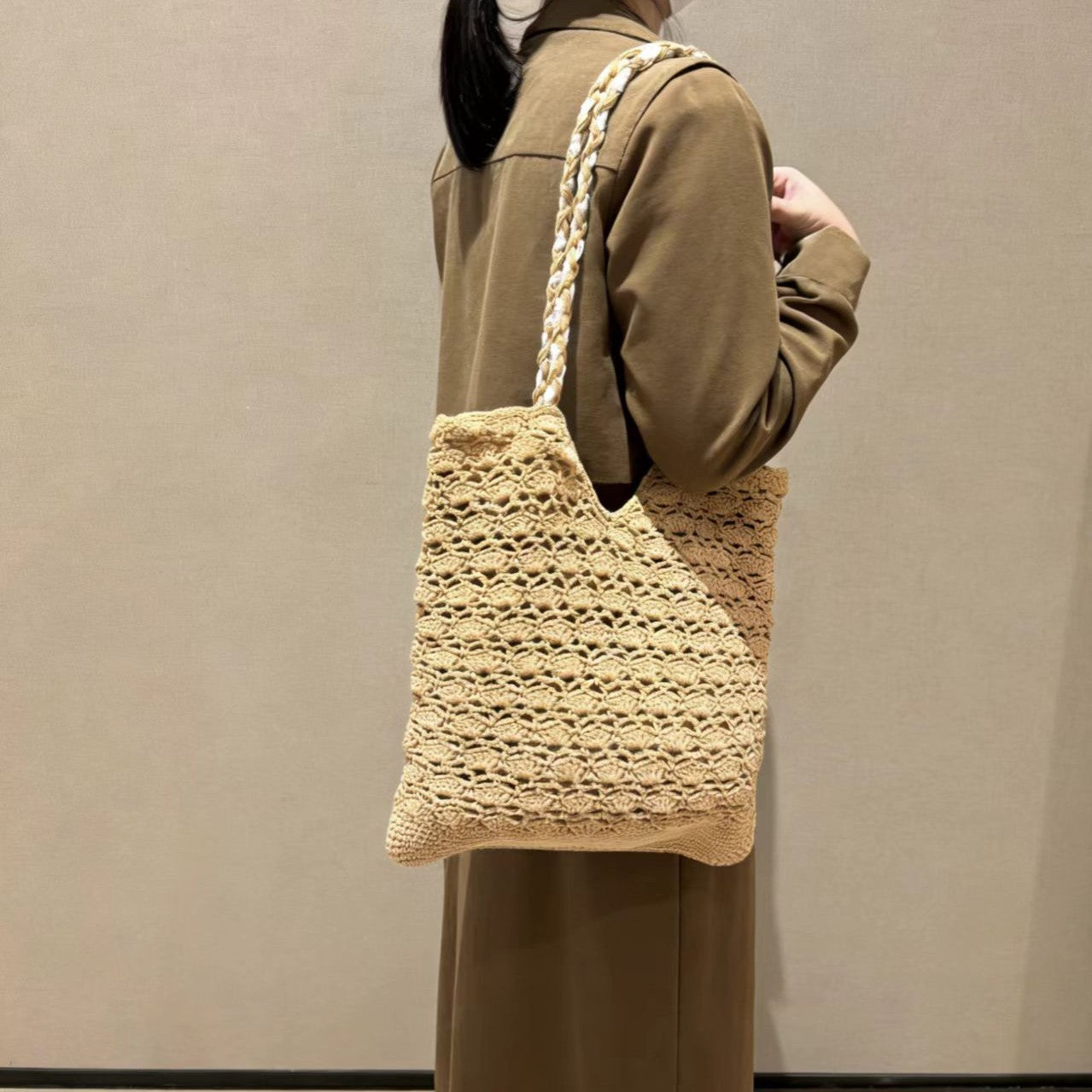 Women's Crocheted Hand-woven Underarm High-grade Niche Lace Women's Shoulder Bag