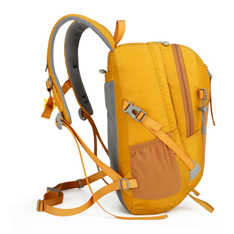 Outing Riding Lightweight Leisure Large Capacity Mountain Climbing, Hiking Bag
