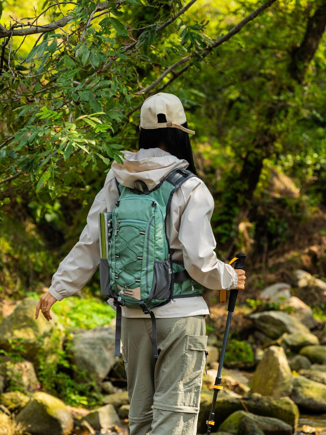Women's & Men's Professional Breathable Lightweight Burden Alleviation Waterproof Mountain Climbing, Hiking Bag