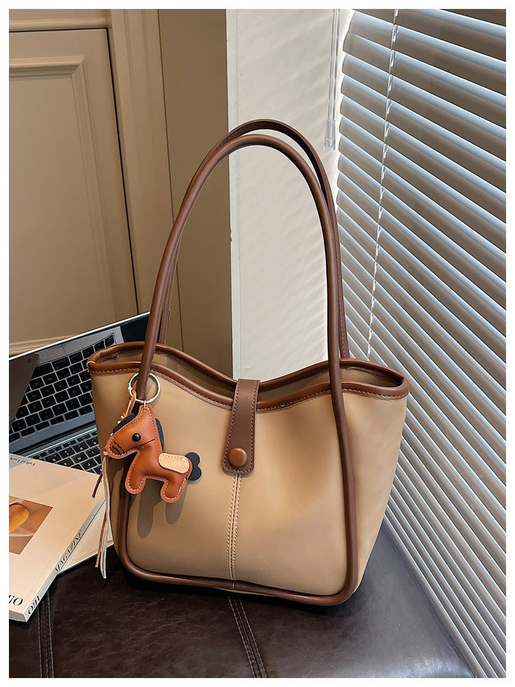Women's High Texture Popular Retro Large Capacity Commute Bucket Bags