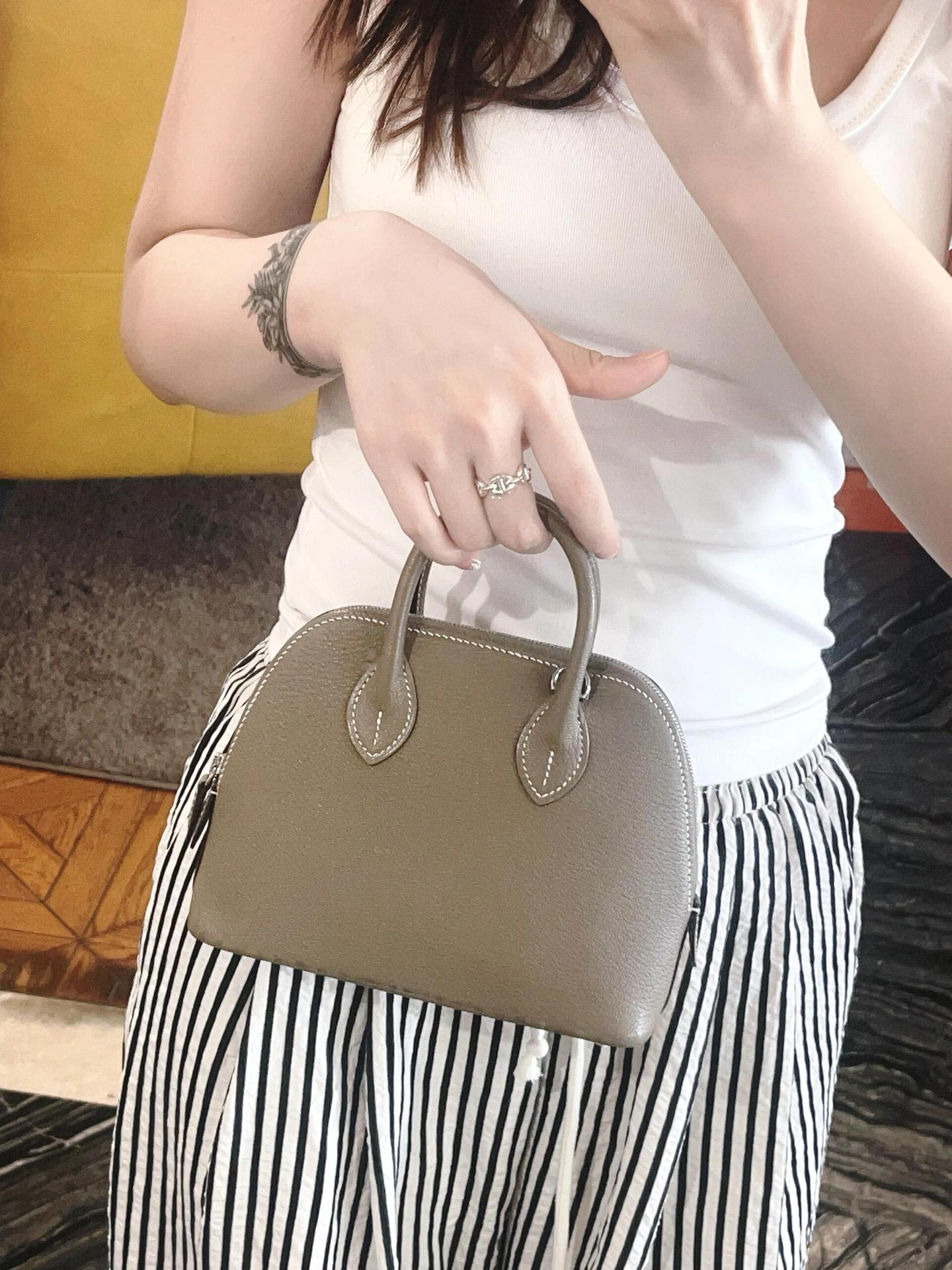 Women's Genuine Leather Wax Line Steel Hardware Bowling Bags