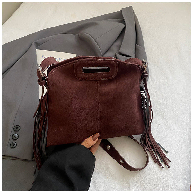 Attractive Women's High-grade Tassel Fashion Commuter Women's Messenger Bag