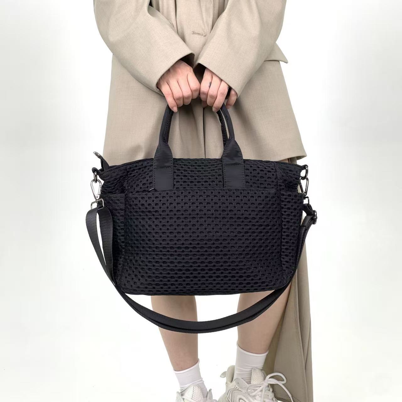 Women's Fashion Quilting Mesh Simple Trendy Women's Shoulder Bag