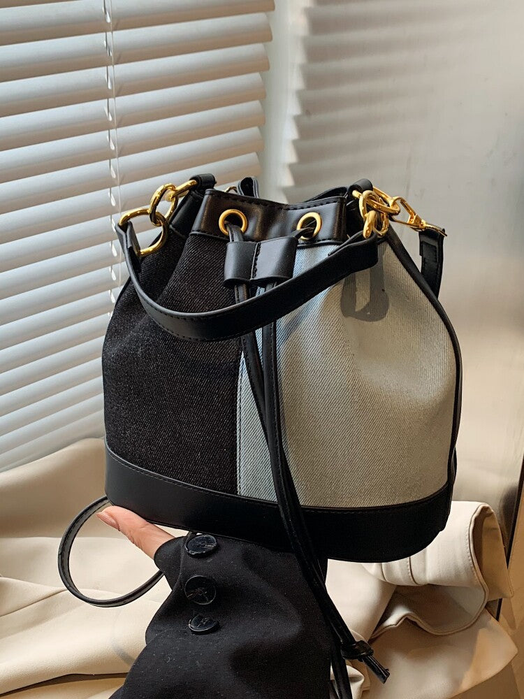 Women's Korean Style Fashionable Contrast Color Large Capacity Personalized Denim Bags