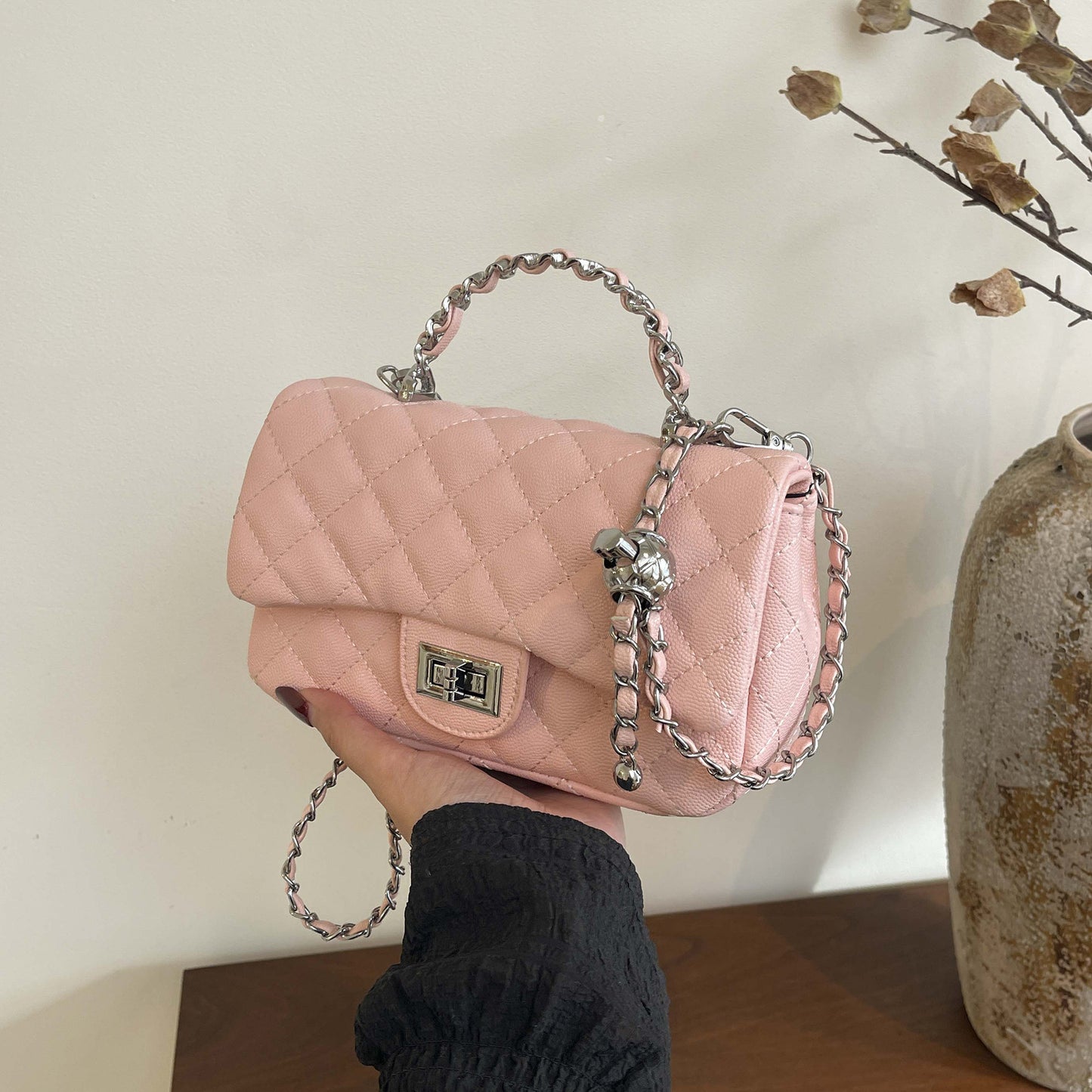 Women's Classic Style Rhombus Chain Versatile Light Luxury Women's Messenger Bag