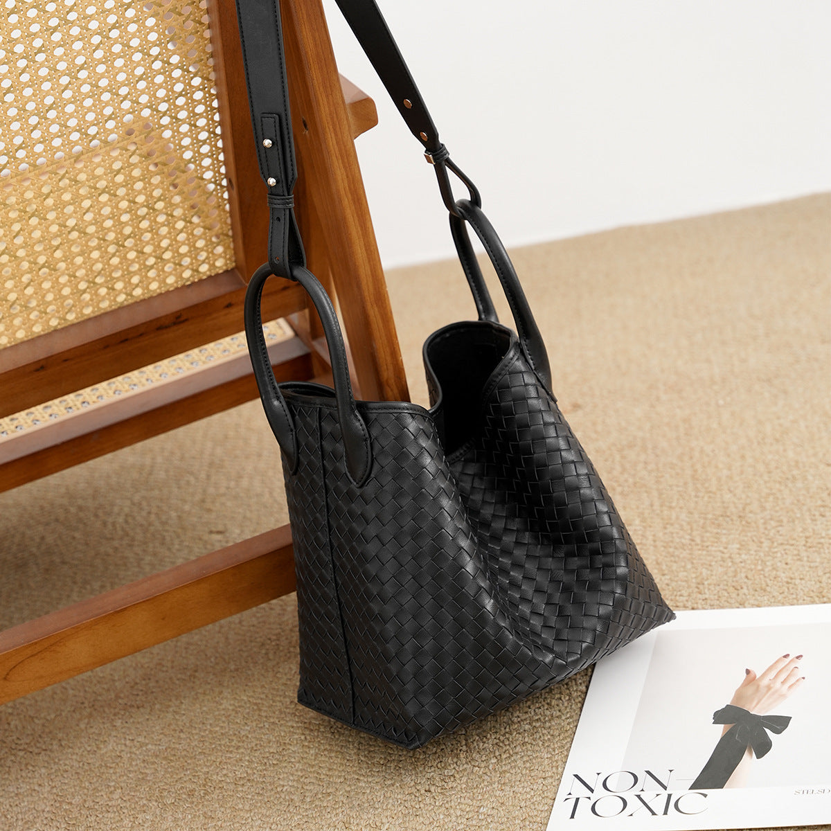 Women's Genuine Simple Fashion Woven Large Capacity Portable Women's Leather Bag