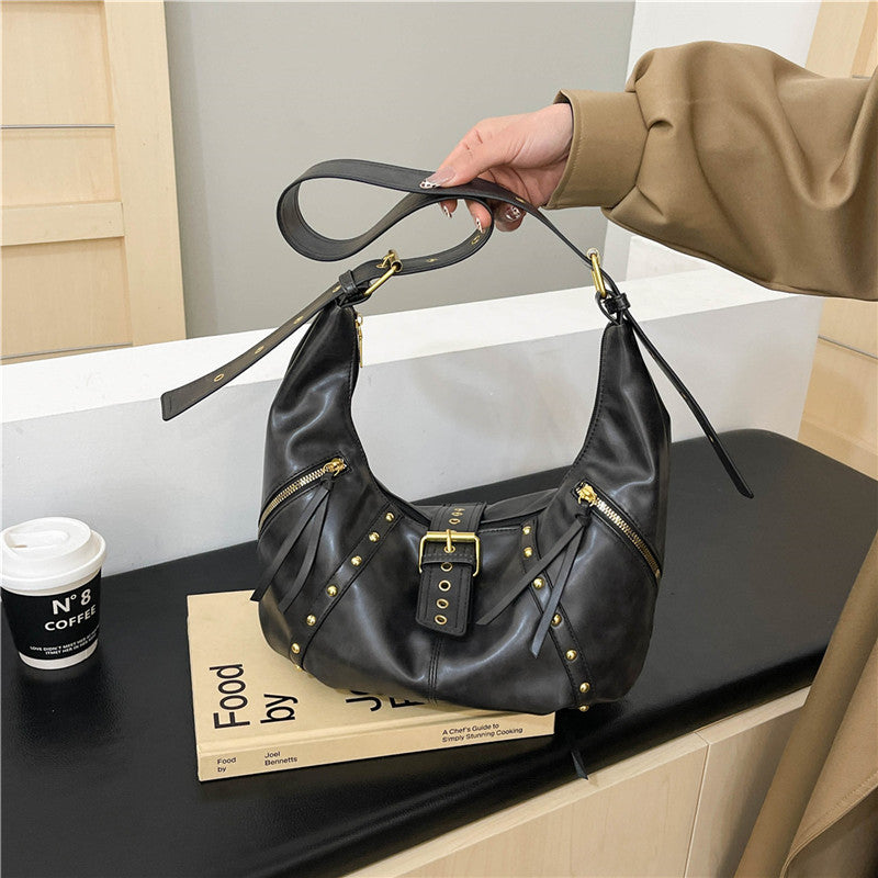 Women's Large Capacity Versatile Rivet Fashion Today Popular Bags