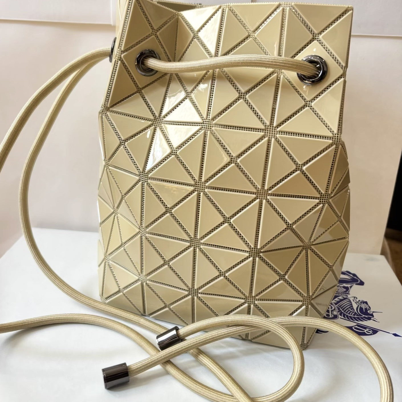 Life With The Same Background Color Drawstring One Commuter Women's Messenger Bag