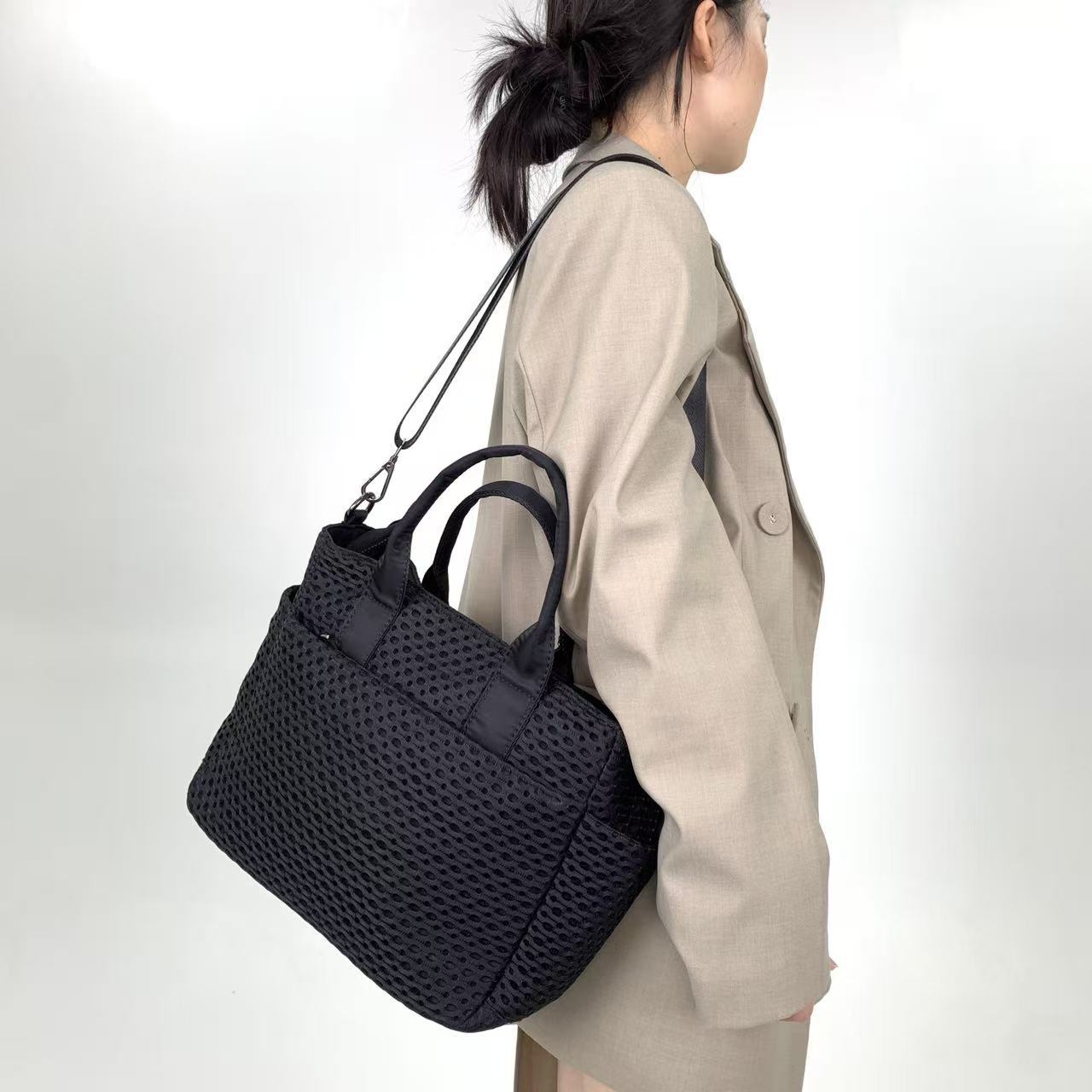Women's Fashion Quilting Mesh Simple Trendy Women's Shoulder Bag