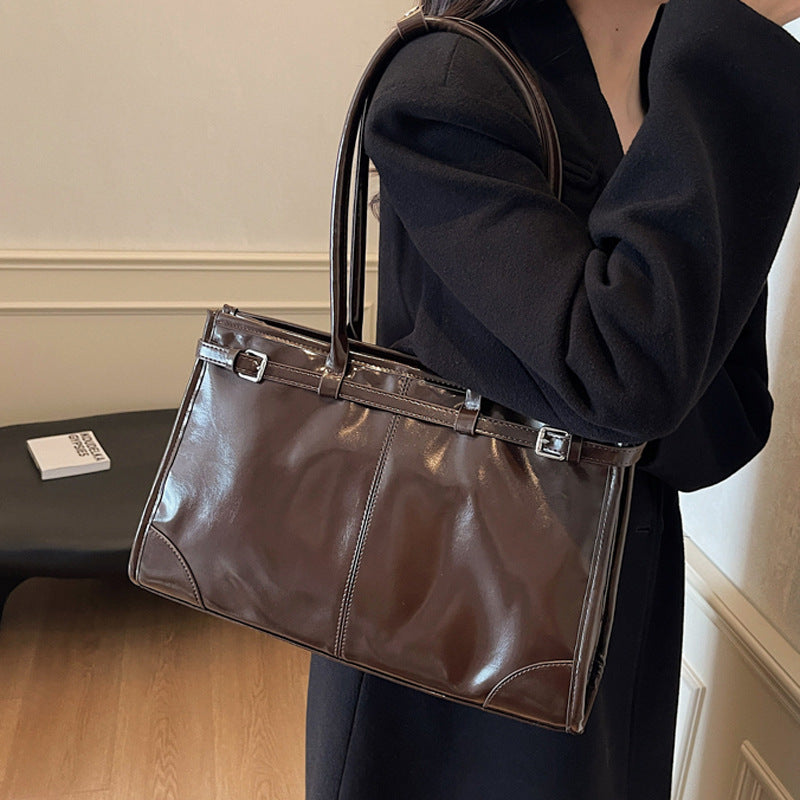 Commuter Large Capacity Totes Retro Fashion Simple Women's Shoulder Bag