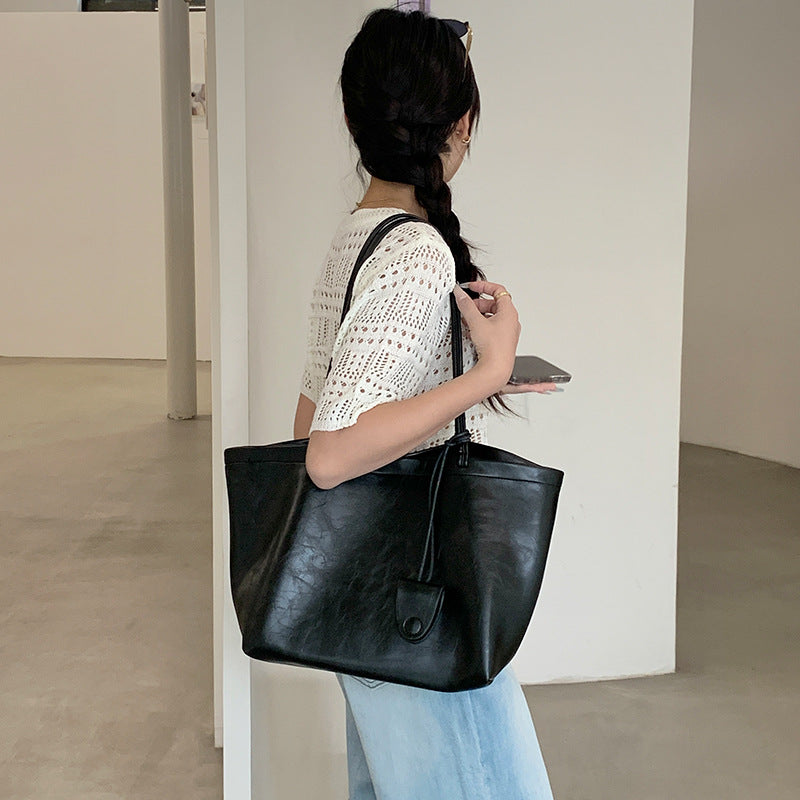 Women's Popular Retro Large Capacity Underarm Mummy Idle Tote Bag