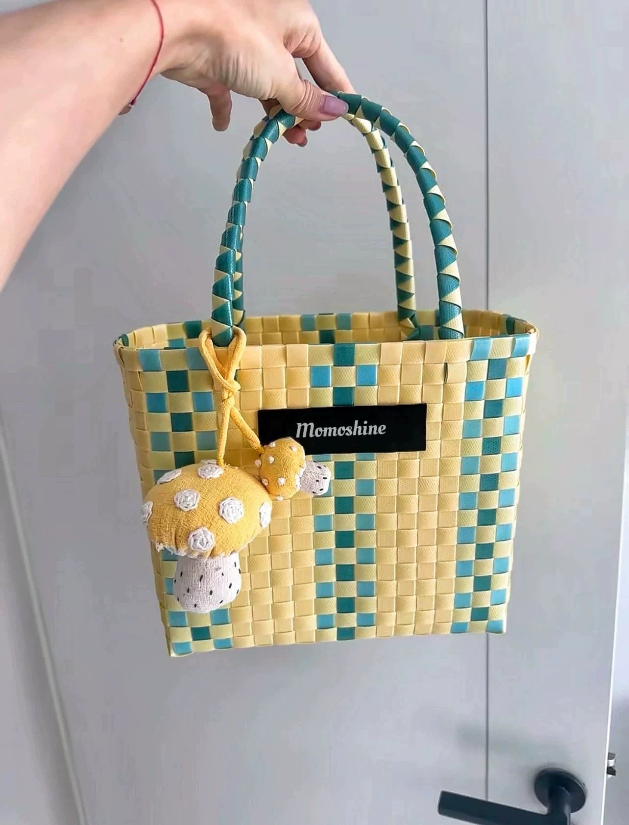 Women's Trendy Vegetable Basket Hand Carrying Holding Women's Handbag