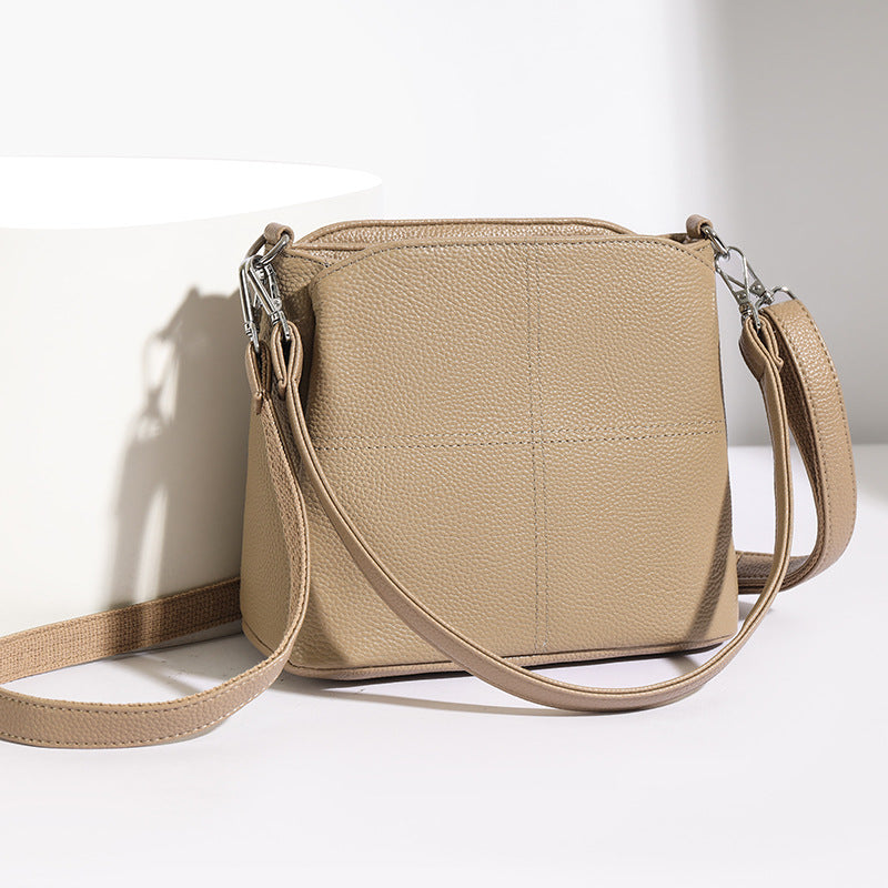 Women's Leather Simple Fashion Lightweight Top Layer Women's Messenger Bag