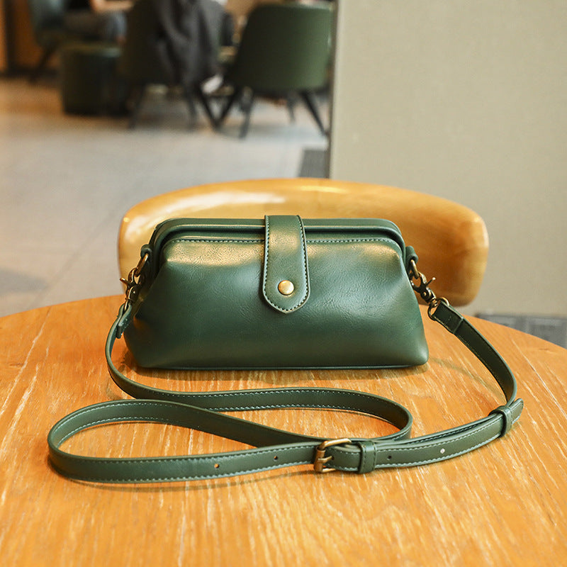 Women's Commuter Mobile Retro High Sense Design Women's Shoulder Bag
