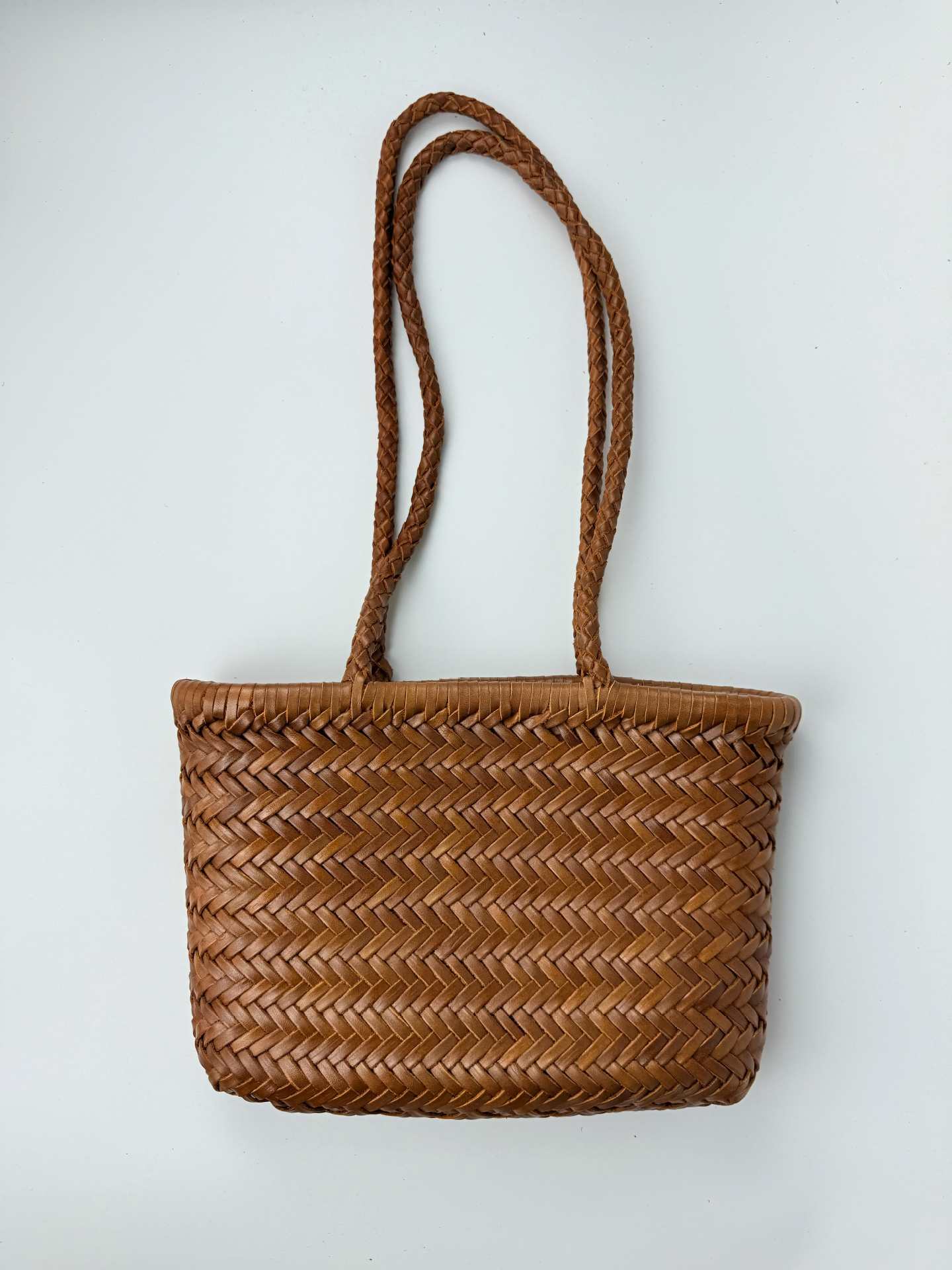Popular Woven First Layer Cowhide Retro Small Square Bag